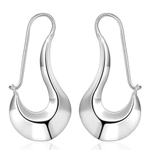 Load image into Gallery viewer, Cresent Moon Earring in White Gold Plated